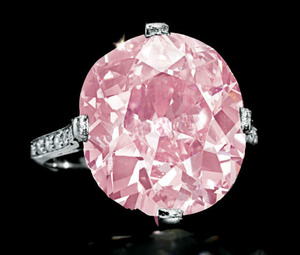 Lot.304 9.00cts Fancy Vivid Purplish Pink SI1