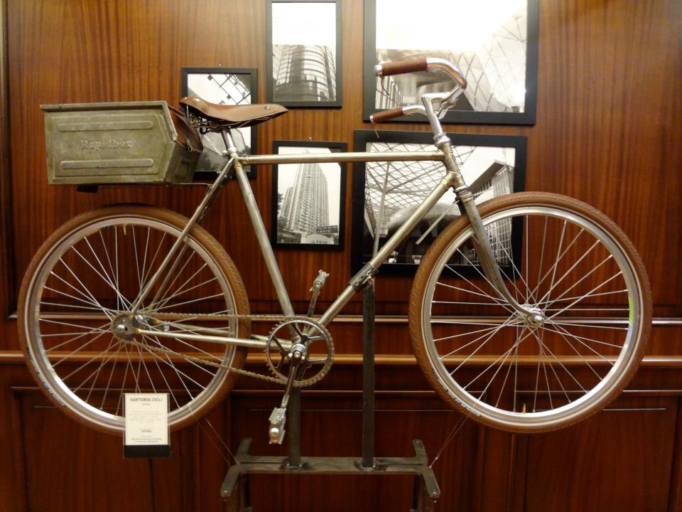 クラシックスーツと自転車 干場義雅のベリッスィモな毎日