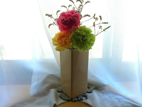 なぜチャールズ王は最初にカミラと結婚しなかったのですか?