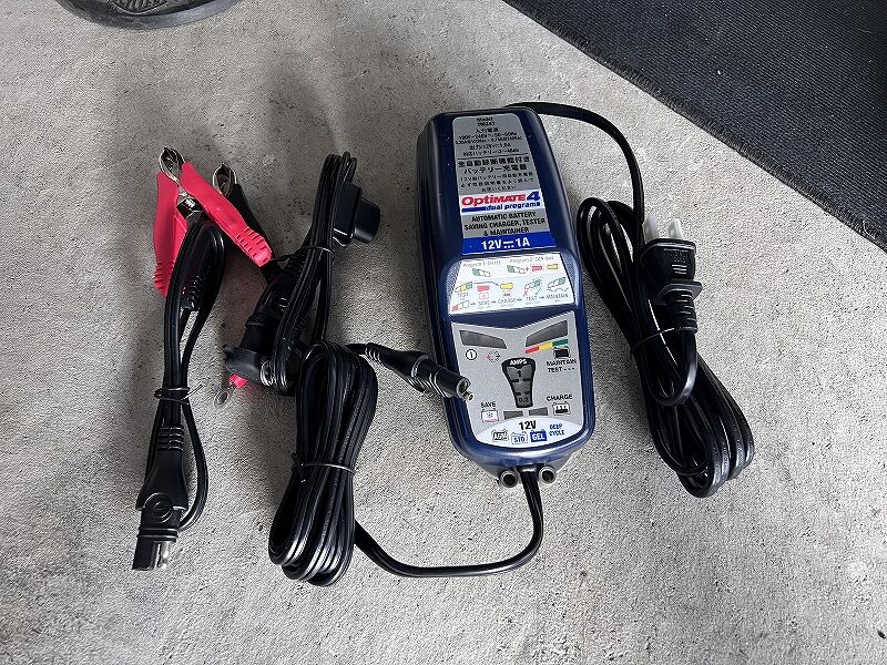 Optimate4 dual program ヘラーソケット付き R1250GS（バイク