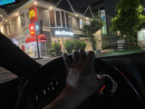 マクドナルド,マック,ドライブスルー,名古屋,高級車