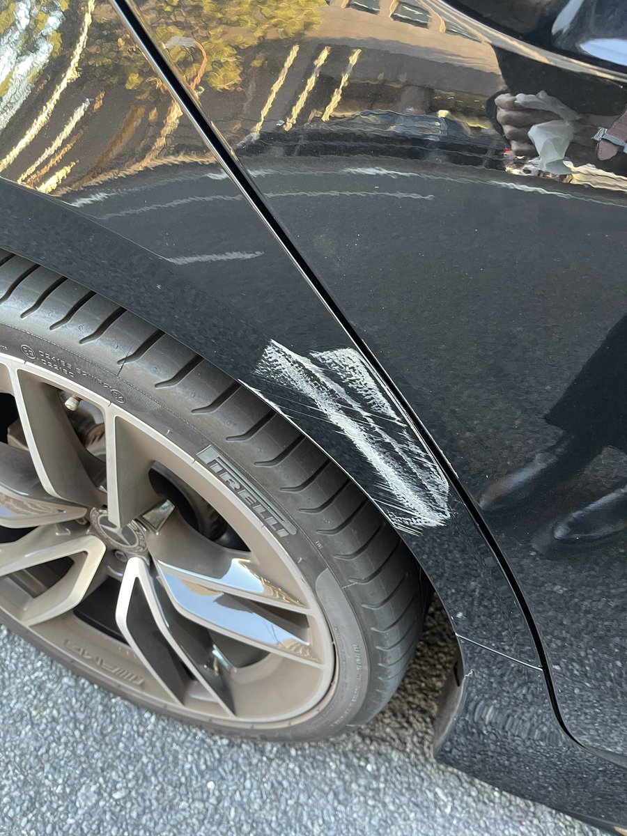 解明 誰が ダレノガレ明美 の車当て逃げしたの 怒りのツイート 見つけだす 見附ける ほっと情報通信 解明 誰が ダレノガレ明美 の車当て逃げしたの 怒りのツイート 見つけだす 見附ける ほっと情報通信