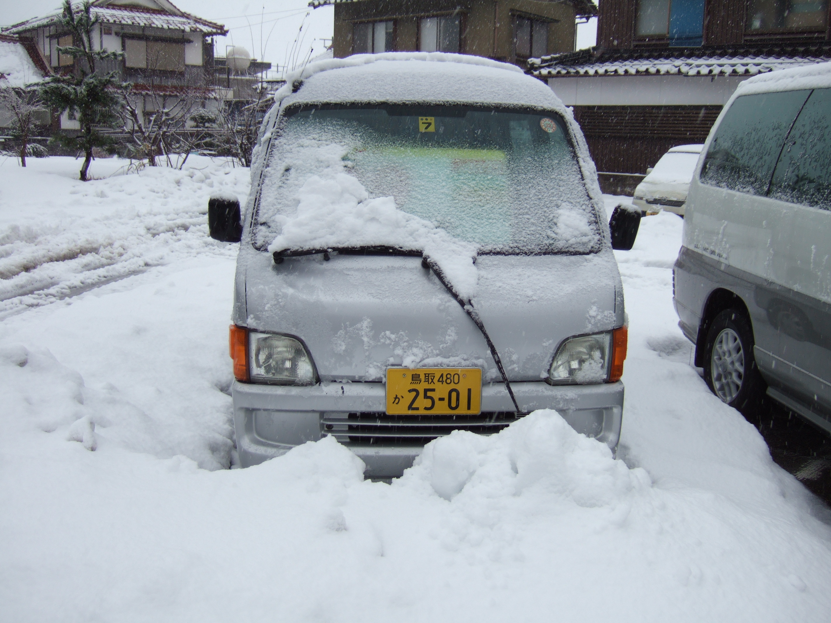 雪で壊れまくり 鳥取の車屋ブログ中古車販売買取が得意の日常業務編 雪で壊れまくり 鳥取の車屋ブログ中古車販売買取が得意の日常業務編