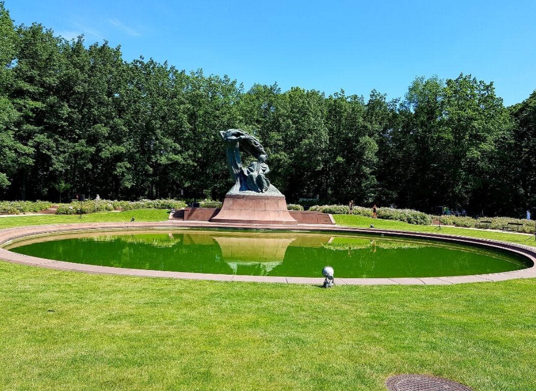 ポーランド ショパンとリスト ワジェンキ公園 Inワルシャワ 夏の家族旅行 ドイツでホッと一息