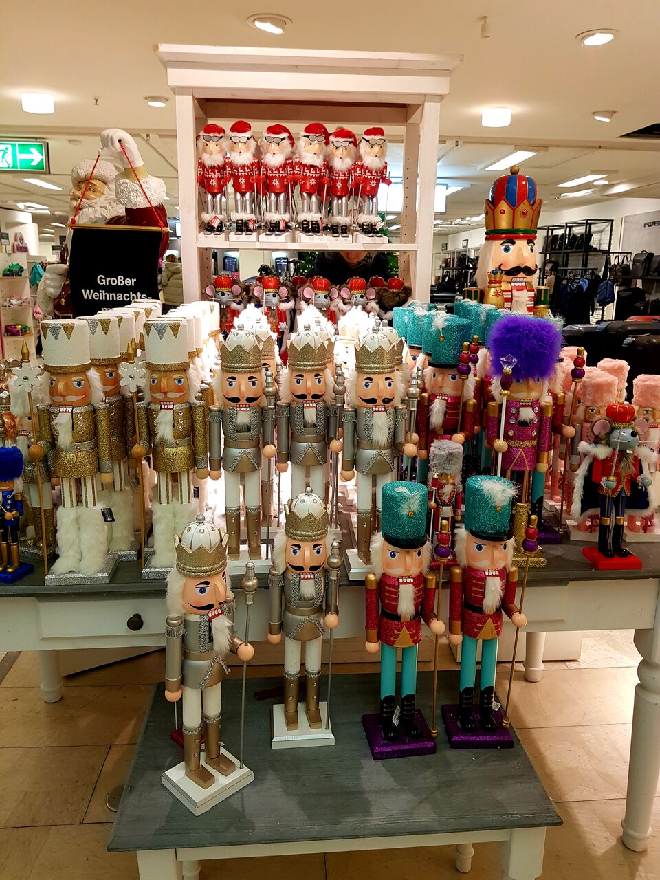 ドイツ土産いろいろ！？＆ドイツ クリスマス装飾品「くるみ割り人形