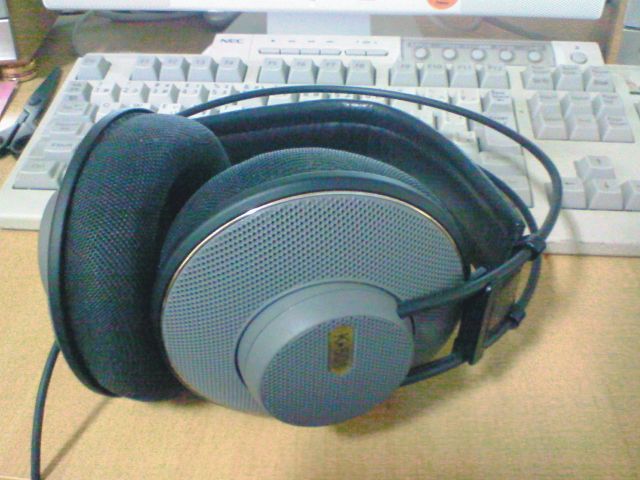 AKG K501 レビュー : うぐぅ～の隠れ家