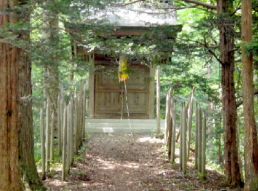 グルメ探訪と温泉:【湯西川】湯殿山神社