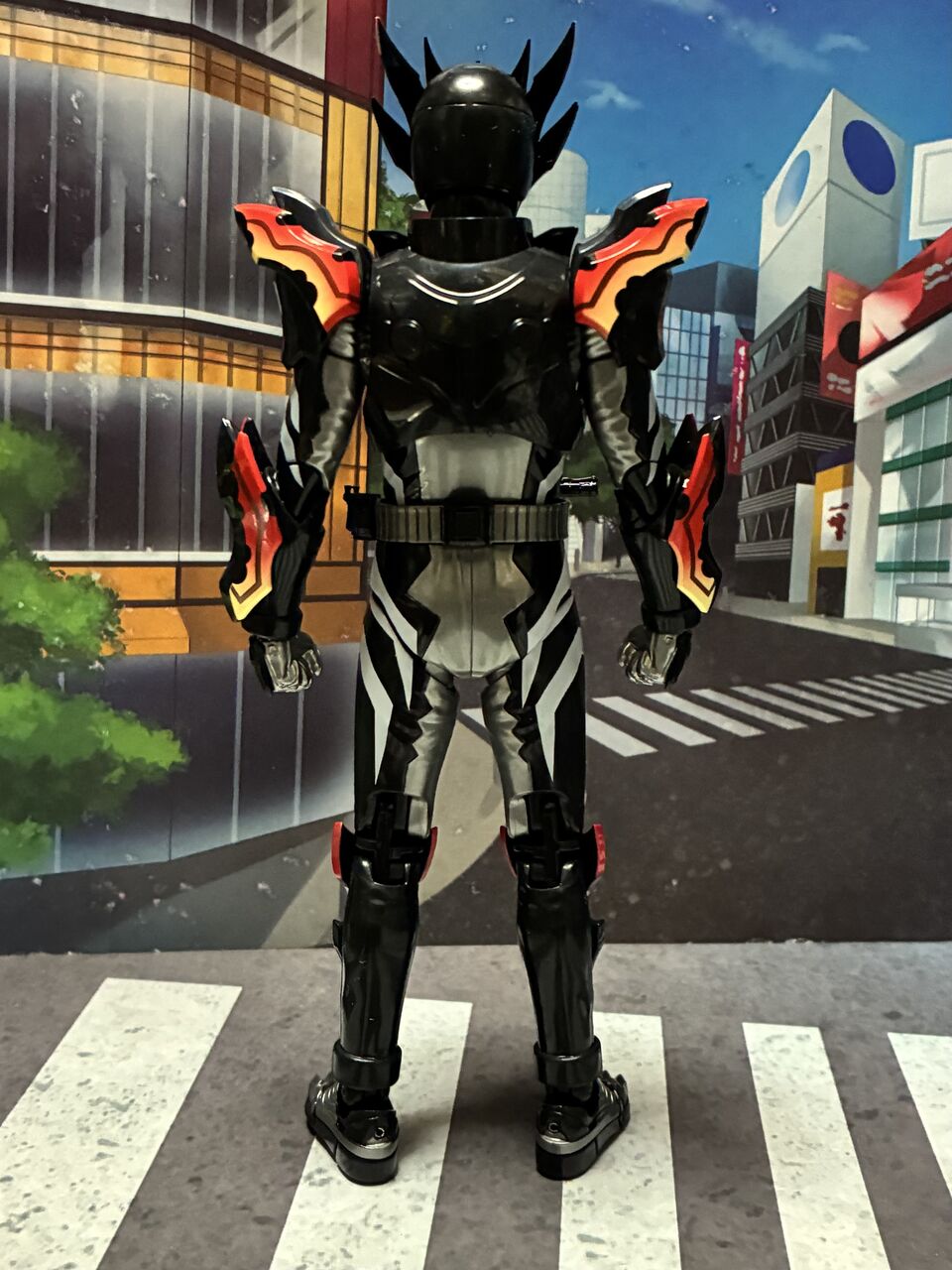 s.h.フィギュアーツ 仮面ライダービターガヴ スパーキングミフォーム