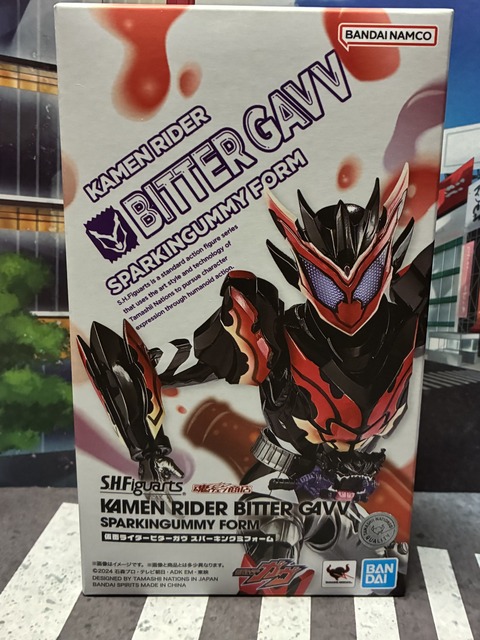 s.h.フィギュアーツ 仮面ライダービターガヴ スパーキングミフォーム
