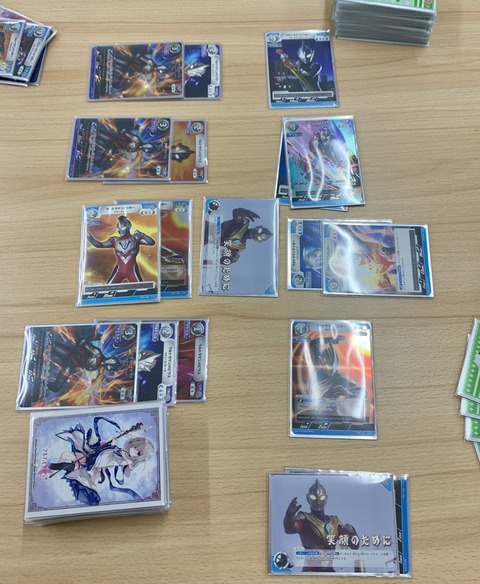 ウルトラマンカードゲーム 迷路 ーラビリンスー チャレンジマッチ 優勝賞4枚 ウルトラマンカードゲーム 迷路 ーラビリンスー チャレンジ