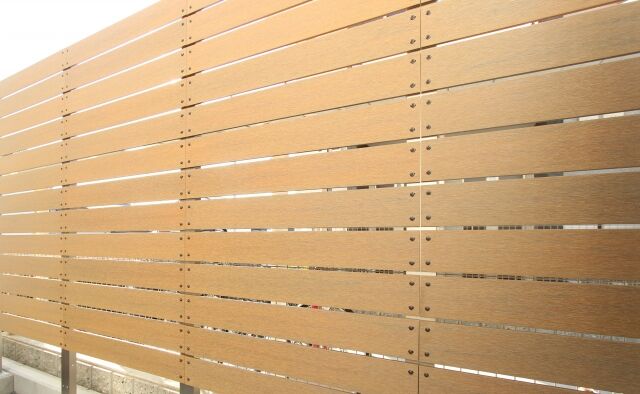 目隠しフェンスの高さ 1cm 180cm 0cmの利点とは 株式会社マルニ 山口県周南市