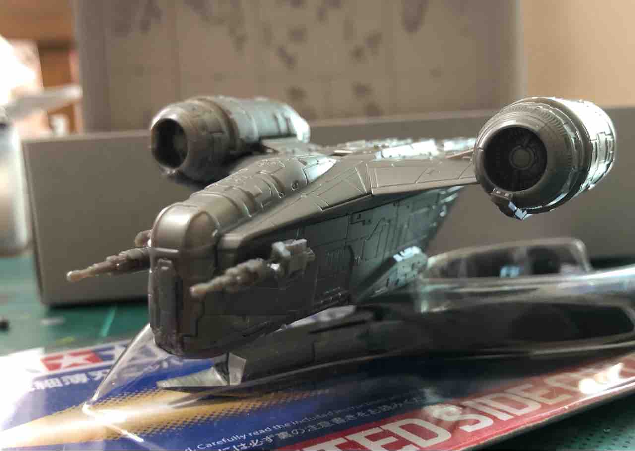 プラモ】ビークルモデル「レイザークレスト（通常版）」を塗装 : 机上