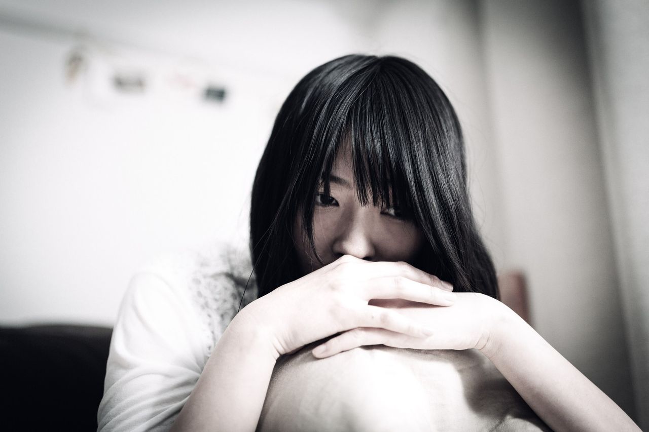 修羅場 結婚半年 妊娠７ヶ月旦那とはデキ婚でバタバタと入籍 すると何人も女が居る事が発覚 通勤途中に隠し撮りまで