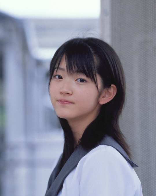 鈴木愛理 かわいい 作詞できる ギター弾ける 武道館や横アリでソロコンサート 紅白出場 慶應大学卒 ハロプロまとめ速報