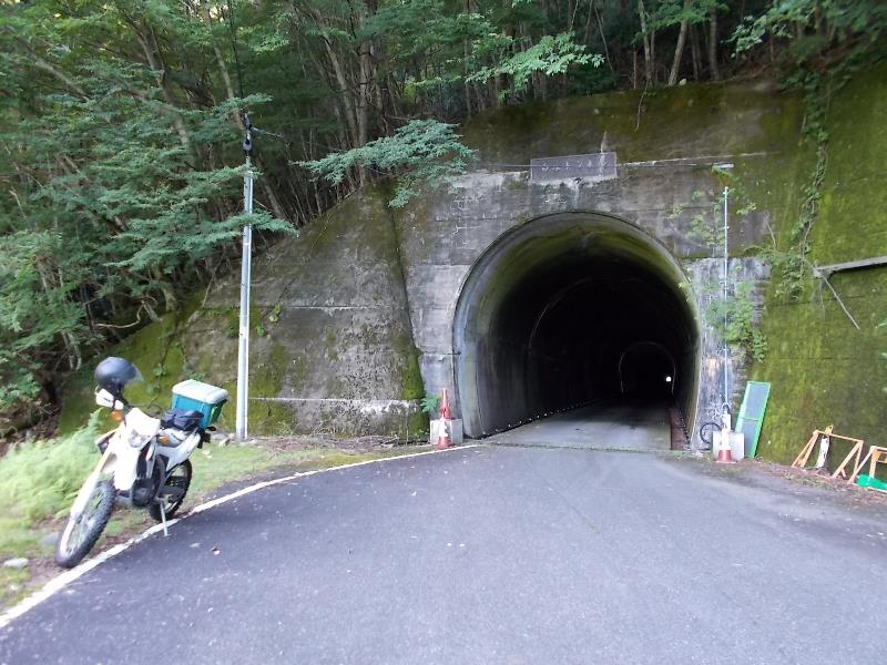 十津川村 R425白谷トンネル西口横から行仙岳 Ryokutyaの山行備忘録 十津川村 R425白谷トンネル西口横から行仙岳 Ryokutyaの山行備忘録