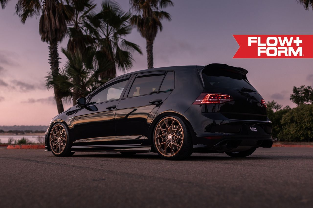 HRE FlowForm FF10 VW ゴルフ 2012年〜2020年 19inch 8.5J +47 ホイール カラー選択可能！ 1台分 PCD112/5H ボルト付 正規品 White Volkswagen Golf GTI with HRE FF10 Wheels in Tarmac Gray - My