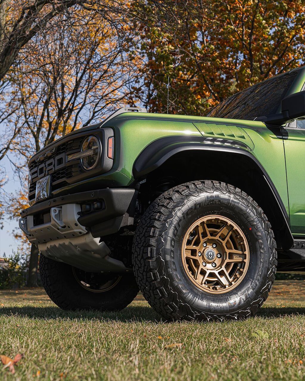 hre_japanのblog:FORD Bronco Raptor on FlowForm FT1マッチングPHOTO！