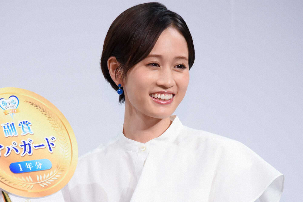 芸能 前田敦子 大島優子の結婚を祝福 かわいいベイビーちゃん生まれるんだろうな 産まれる前から 2chまとめ ほろよひ人生