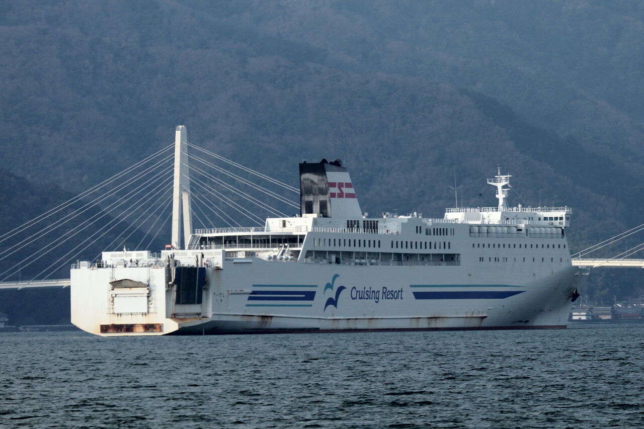 2 10 11前島埠頭 H岸壁 鉄艦ビール 2 10 11前島埠頭 H岸壁 鉄艦ビール
