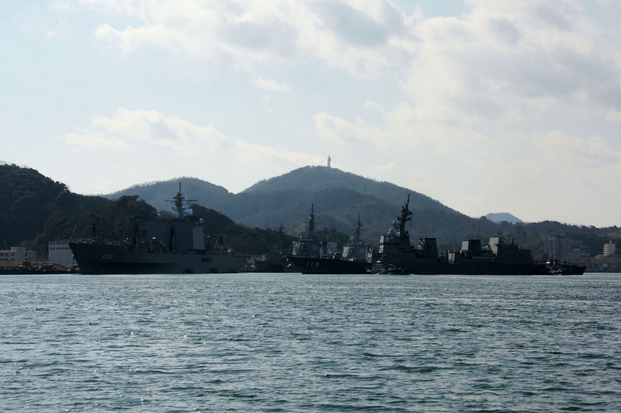 2 10 11前島埠頭 H岸壁 鉄艦ビール 2 10 11前島埠頭 H岸壁 鉄艦ビール