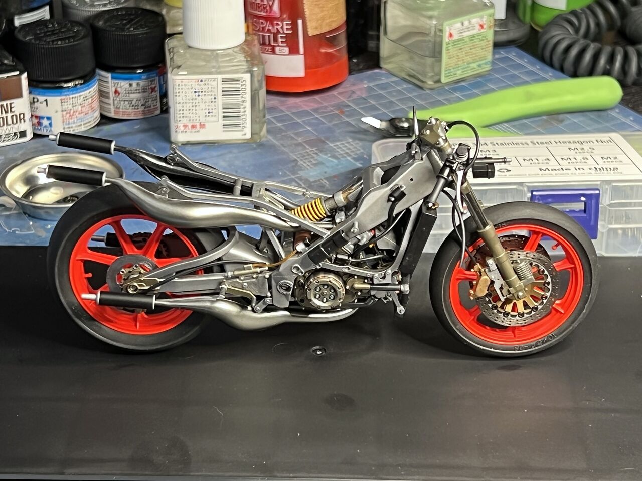 作る タミヤ YZR500(OW70) & STRAIGHT RUN RIDER 1/12 「その7 本体