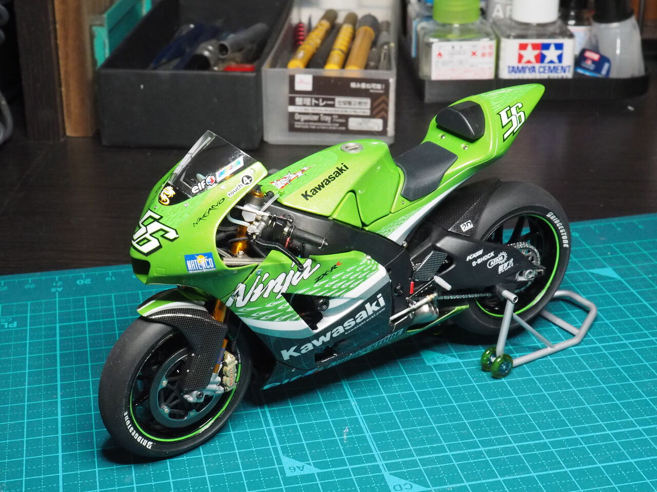 作る タミヤ KAWASAKI Ninja ZX-RR 1/12「その15 完成・・・と 作る タミヤ KAWASAKI Ninja ZX-RR 1/12「その15 完成・・・と