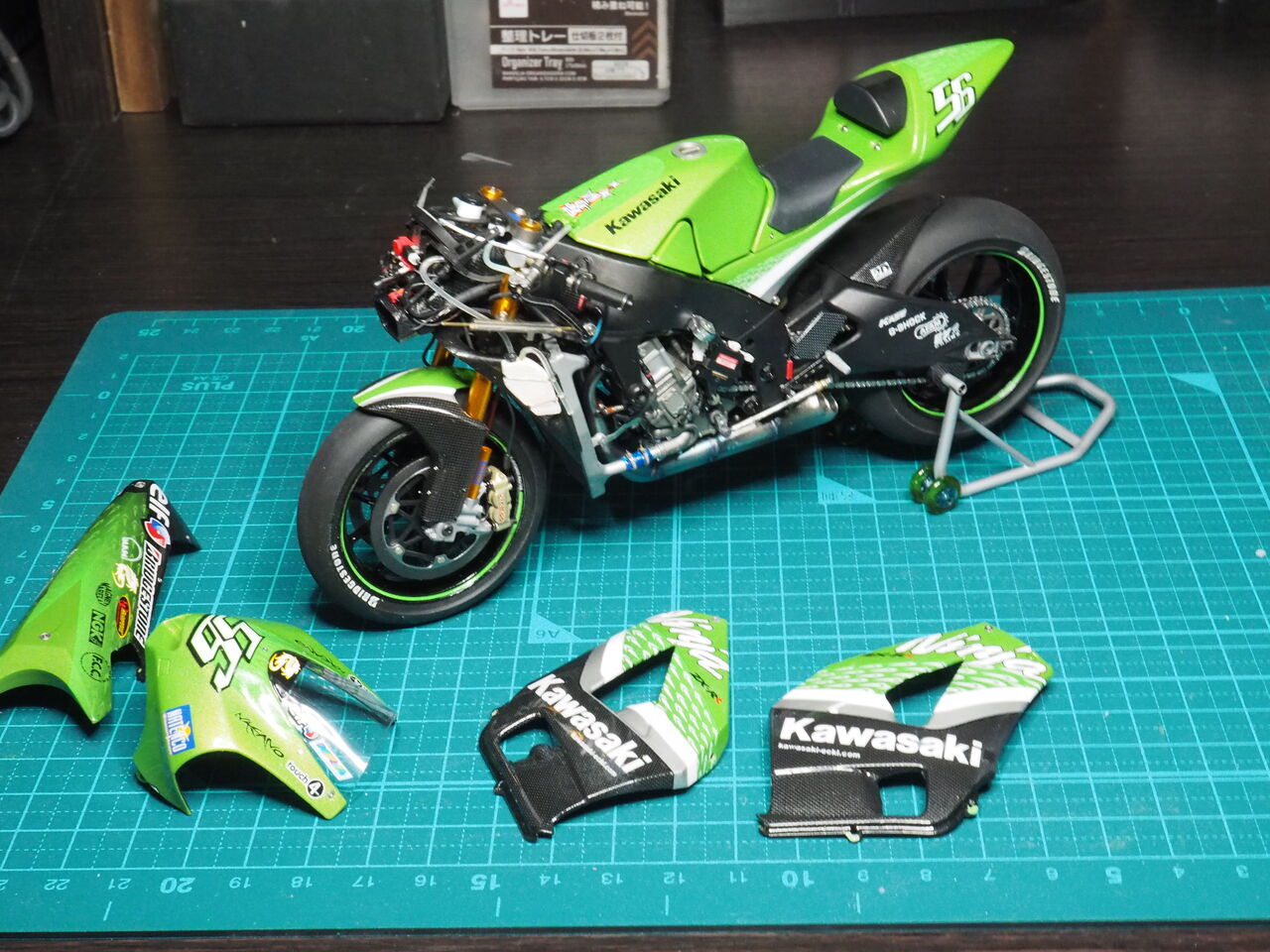R.R様確認用 作る タミヤ KAWASAKI Ninja ZX-RR 1/12「その15 完成・・・と