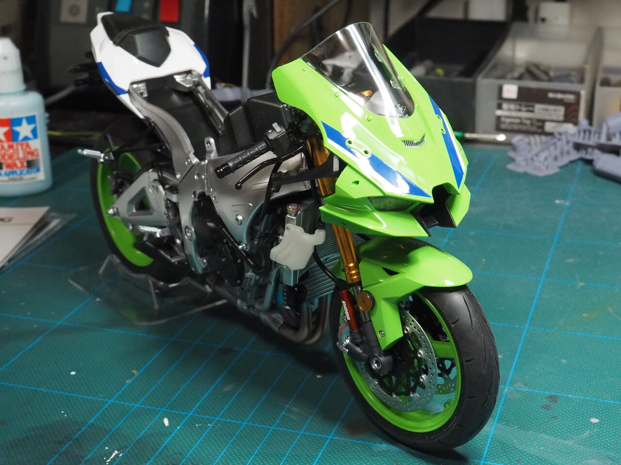 作る MENG Model カワサキNinja ZX-10R 1/9「その7 Step41-50&Self