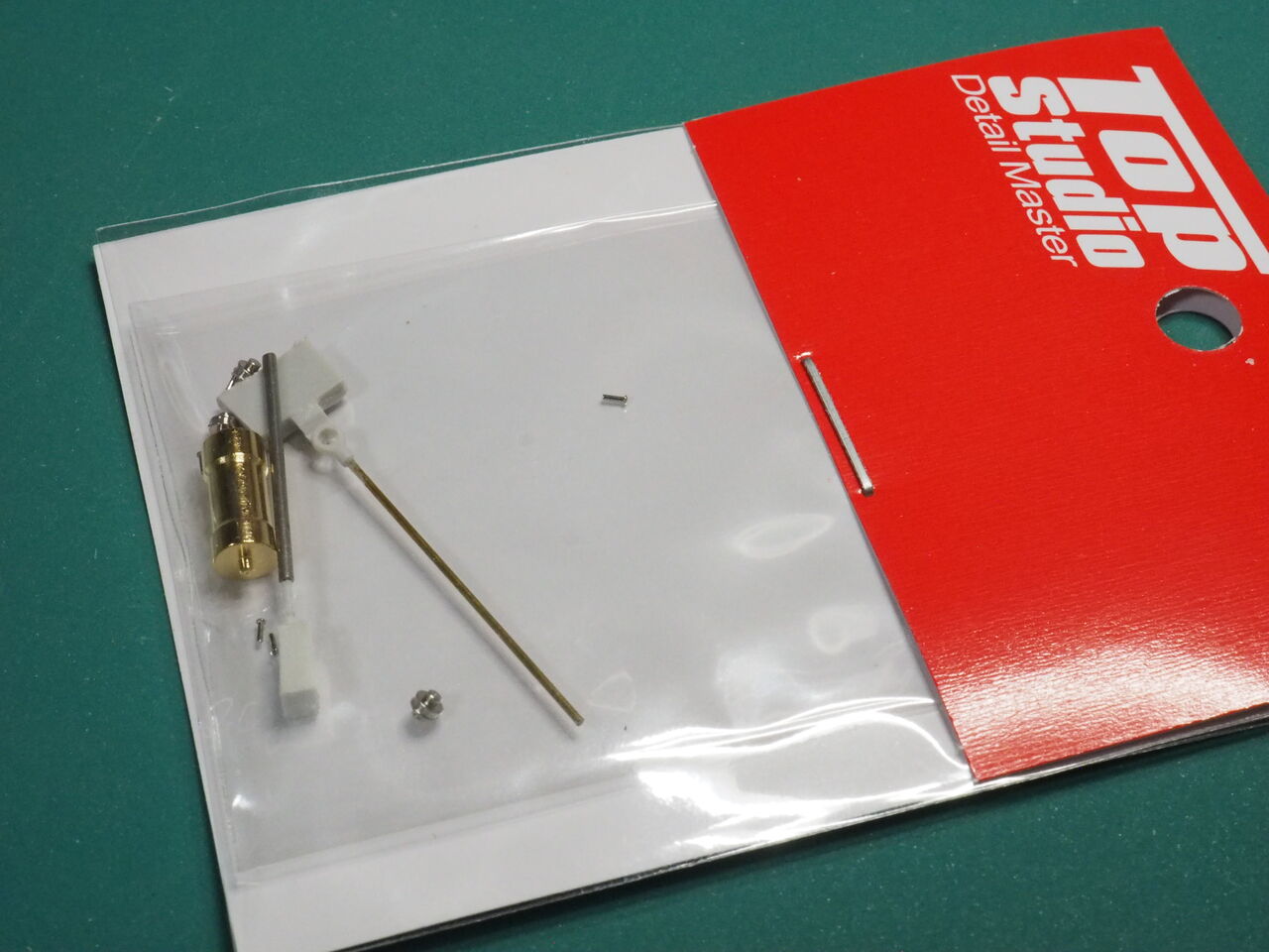 作る タミヤ KAWASAKI Ninja ZX-RR 1/12「その1 開封」 : 299の