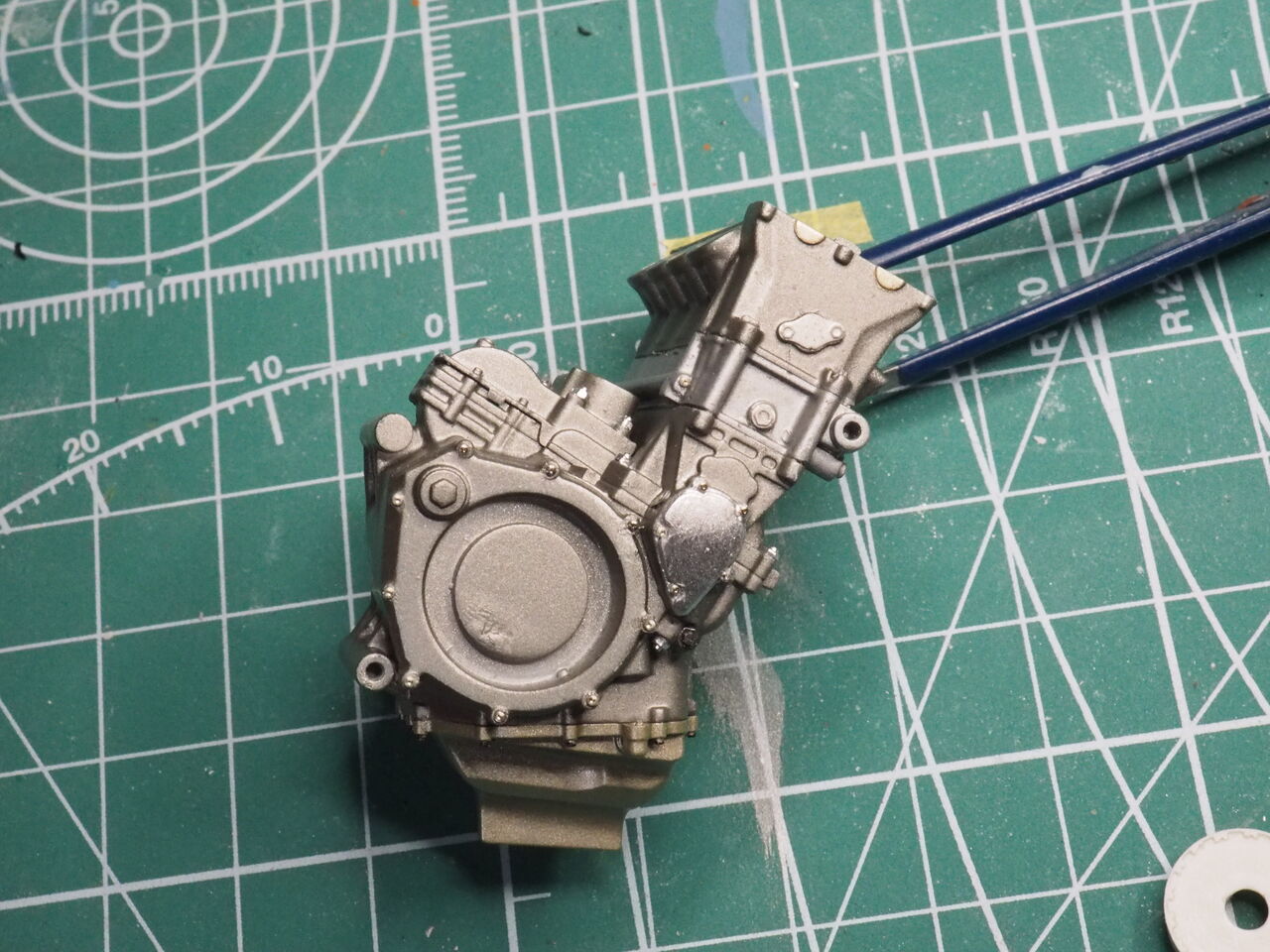 作る タミヤ KAWASAKI Ninja ZX-RR 1/12「その2 エンジン① 作る タミヤ KAWASAKI Ninja ZX-RR 1/12「その2 エンジン①