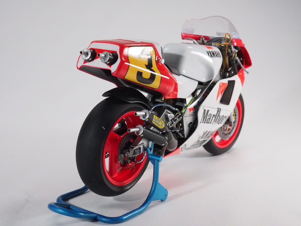 作る ハセガワ ヤマハYZR500 OW98 1988 WGP500 Champion 1/12