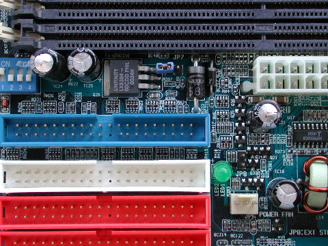 GIGABYTE GA-7ZXR コンデンサ交換① : HSDL.blog.jp