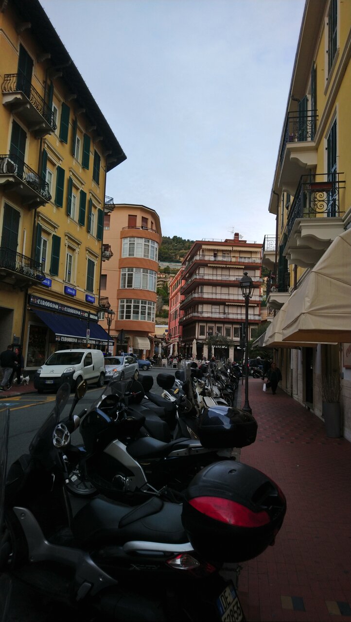 現在 急きょ予定を変更し モナコに戻り イタリア来てます スペインでは のっけからスリに出会いめっちゃビビりました 夜もろくに眠れず バルセロナ怖かった Hsp Hss エンパス あとサイキックちょっと入ってるらしいよ 向いてること続ければ誰でも幸せに 現在 急きょ予定を変更し モナコに戻り イタリア来てます スペインでは のっけからスリに出会いめっちゃビビりました 夜もろくに眠れず バルセロナ怖かった Hsp Hss エンパス あとサイキックちょっと入ってるらしいよ 向いてること続ければ誰でも幸せに