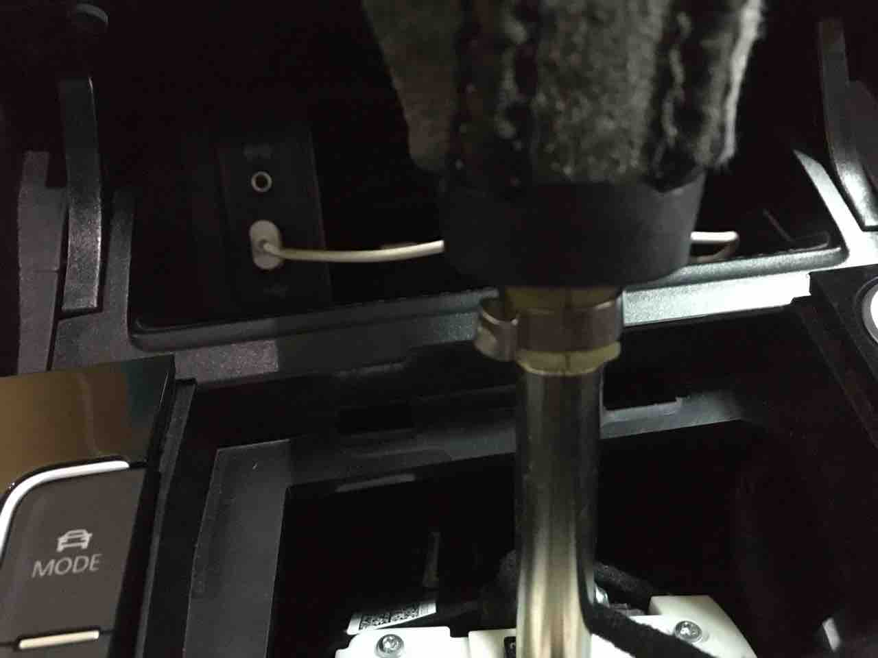 ゴルフ 7　ヴァリアント　純正 シフトノブ、ブーツ、パネル　中古　ｖ928108 VWゴルフ７．５Rヴァリアント BFIシフトノブ取付 : H-SPORT BLOG