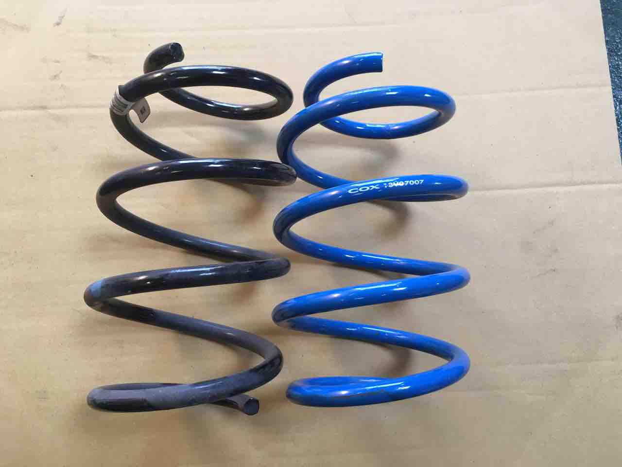 VW GOLF 7R用ダウンサス（スプリング） H&R ダウンサス 28843-1【H&R