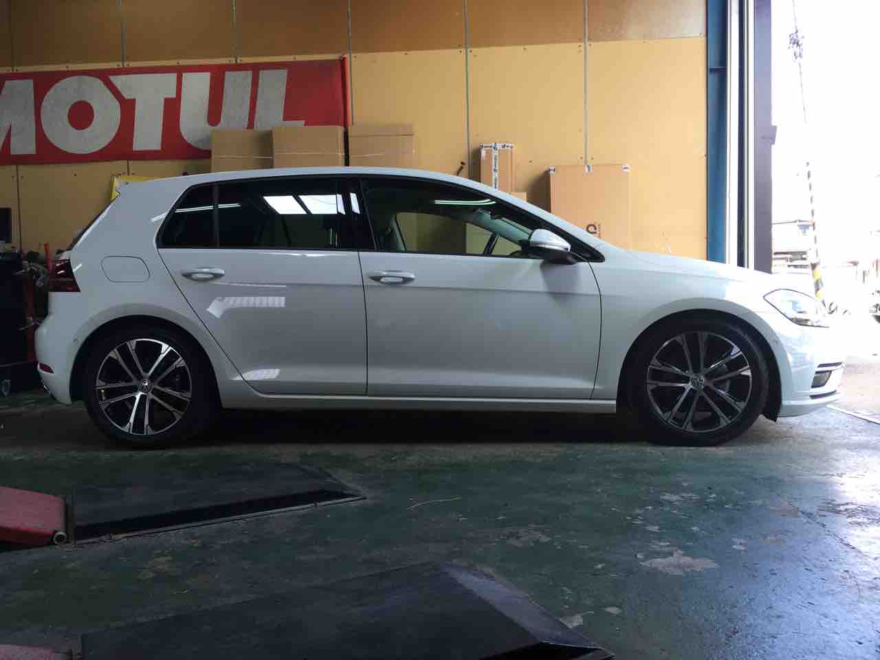VWゴルフ7．5TDI アイバッハスプリング取付 : H-SPORT BLOG