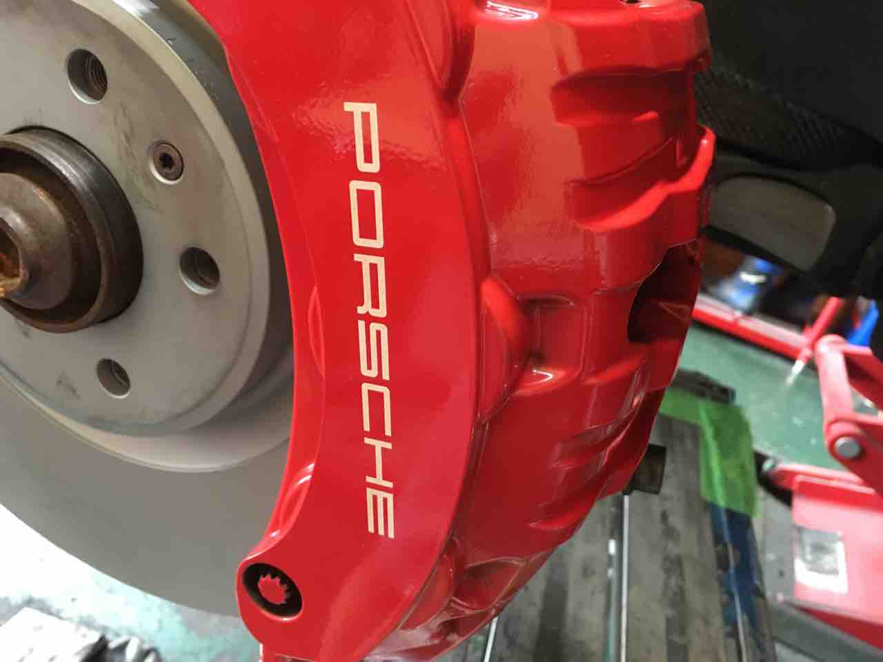 ポルシェマカンGTS ブレーキパッド＆ローター交換 : H-SPORT BLOG