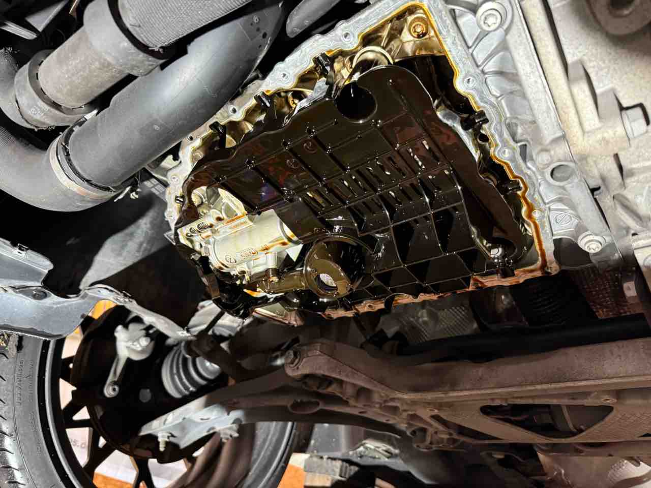 VW パサート ミッション オイルパン 01V321359B 2026年最新パサート