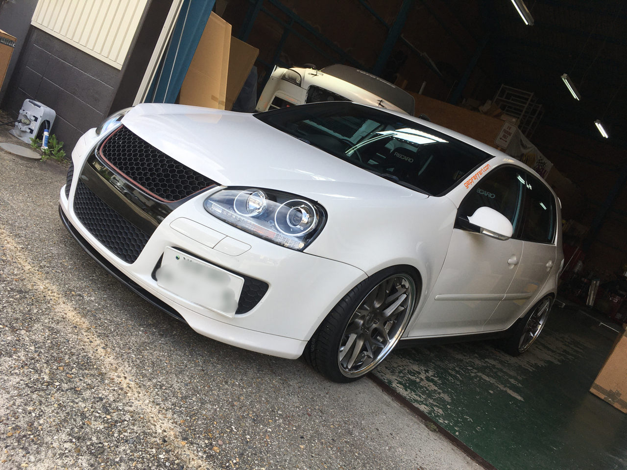 ワーゲン ゴルフ5ゴルフ6ゴルフ7 新品 19インチタイヤとホイール付き4本 ワーゲン ゴルフ5ゴルフ6ゴルフ7 新品 19インチタイヤとホイール付き4本