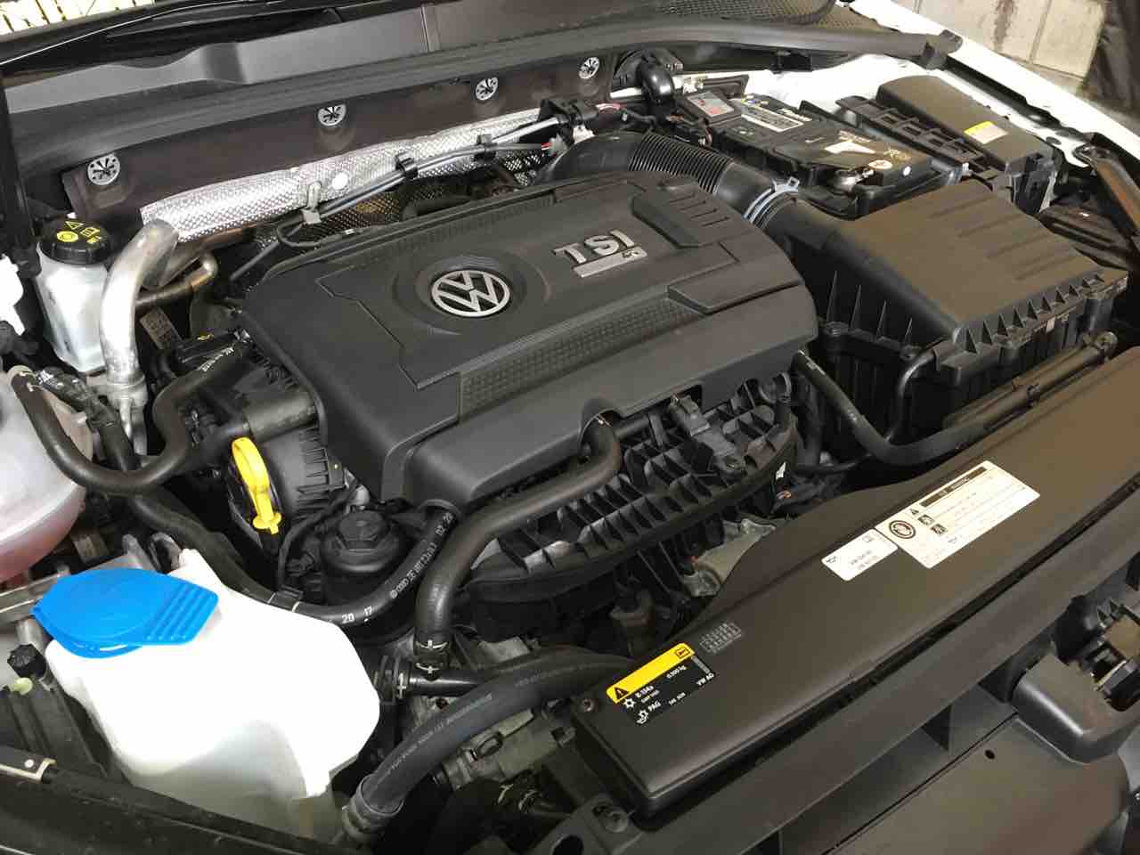 VWゴルフ７．５R 水漏れ修理 : H SPORT BLOG