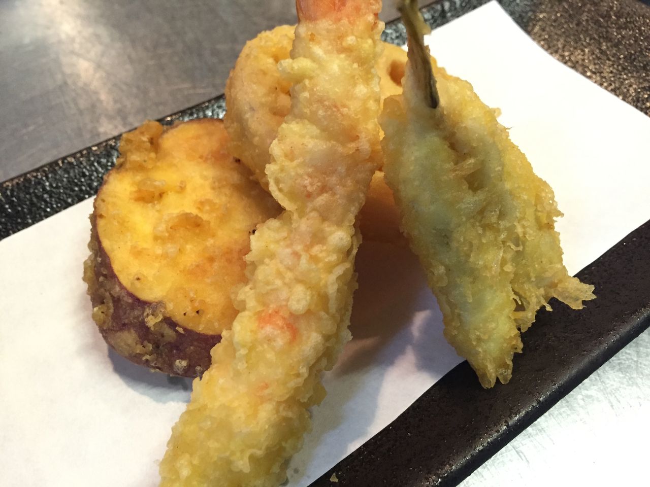 ベーコンとクリームチーズを詰めた鶏胸肉のレシピ