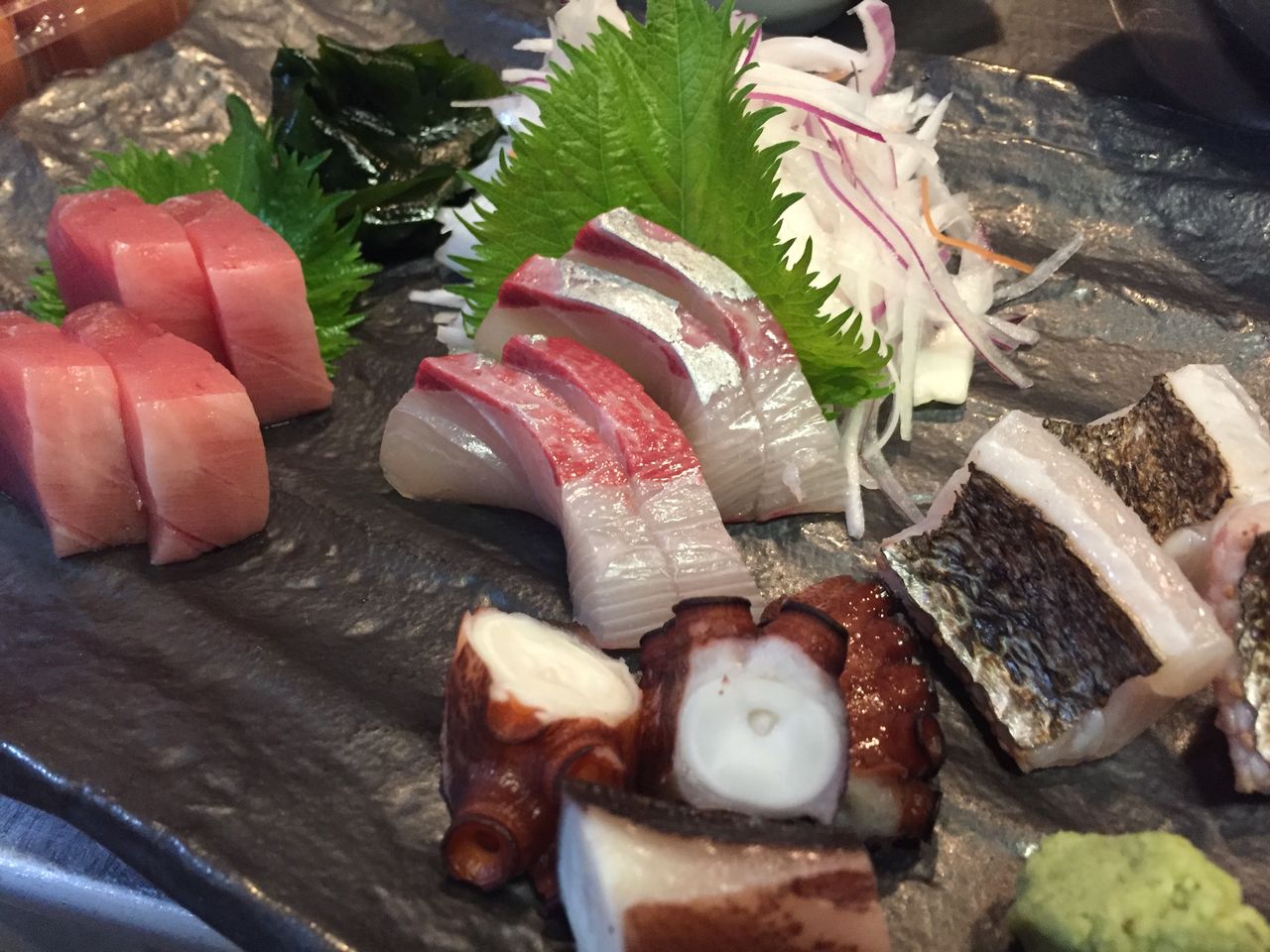 ベーコンとクリームチーズを詰めた鶏胸肉のレシピ