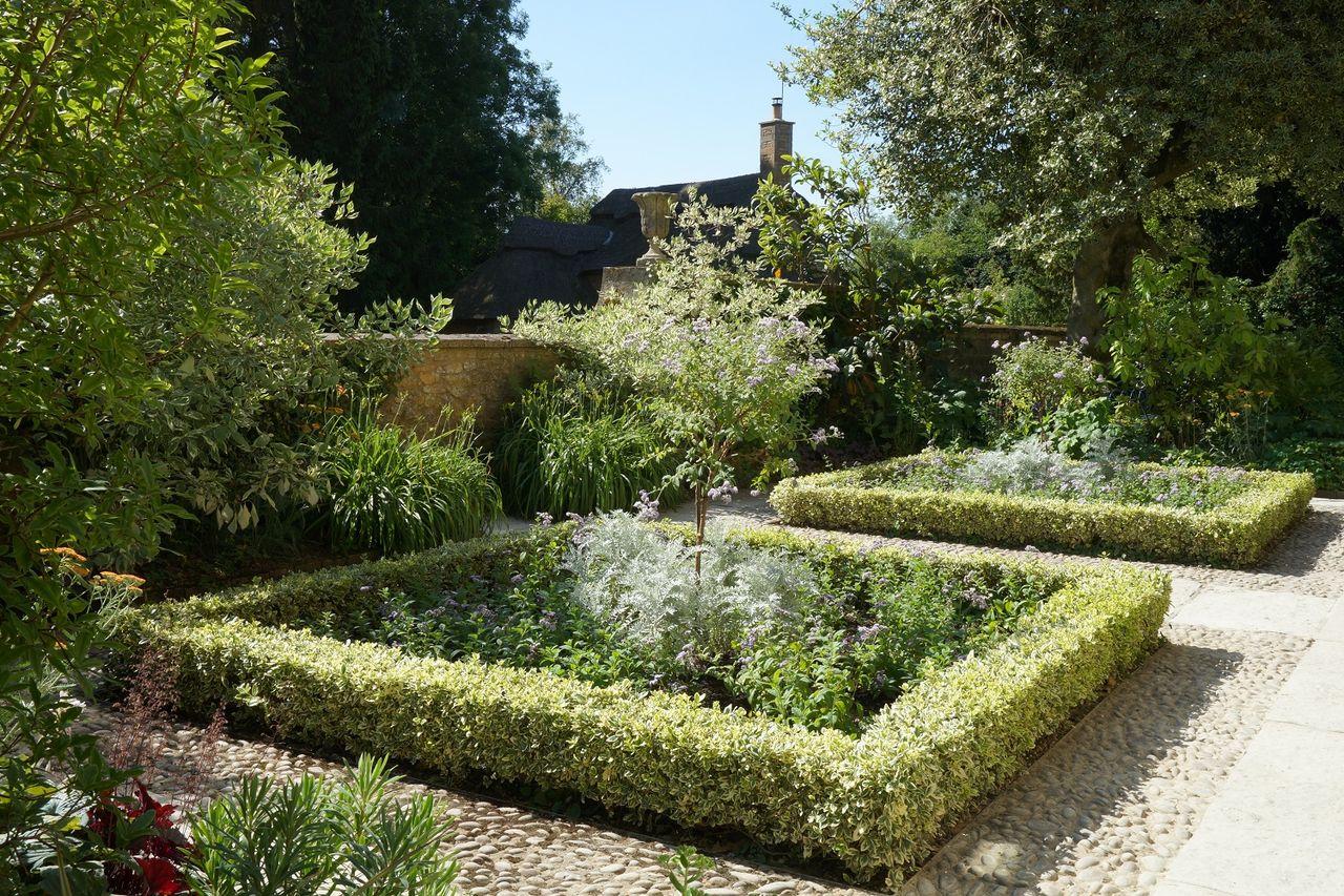 ヒドコートマナーガーデンに行くなら Hidcote Manor Gardens