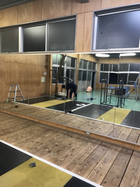 327 四郷高校フィルム貼り_180411_0002