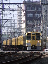 ����2000��4��6�޹����𿷽�