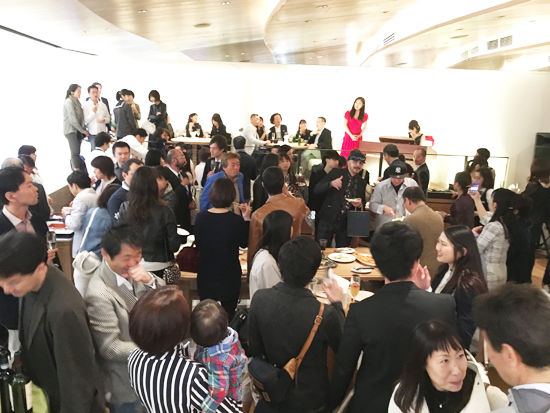 Photo 4-29-16, 18 33 04