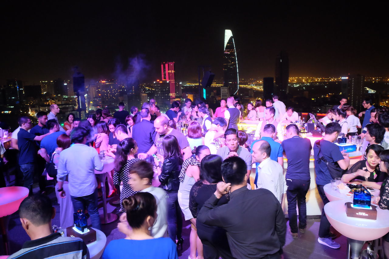 ホーチミンの夜景を一望 ルーフトップバー Chill Skybar チル スカイバー Delicious Life