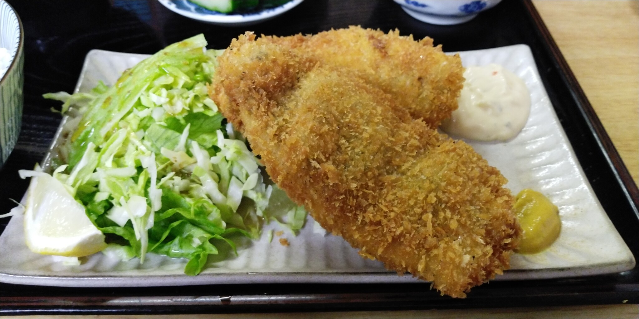 味美食堂 絶品アジフライ 横須賀の猿島観光ガイド達も推薦する和食屋さん ちょびっと中国古典を交えて紹介 歴史オタクの郷土史グルメ旅 久良岐のよし