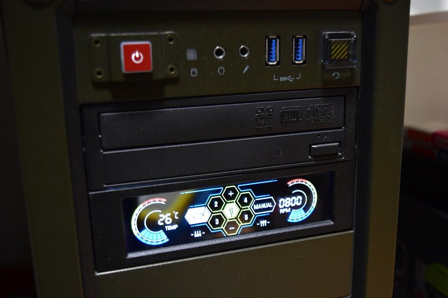 Pc2号機にfm 09 ファンコントローラー を取り付けた 18年4月11日 腐ったミカンの詰め合わせ 雑記