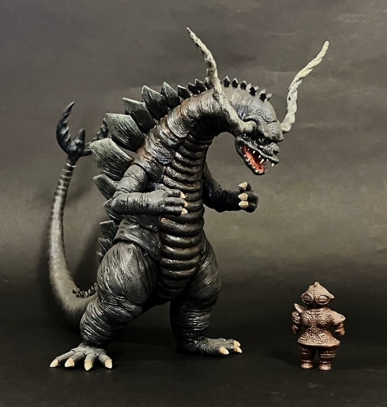 ウルトラQ　 怪獣 ソフビキット 薙(なぎら 古代神獣 薙羅（ナギラ）ソフビキット完成品『ウルトラQ ザ